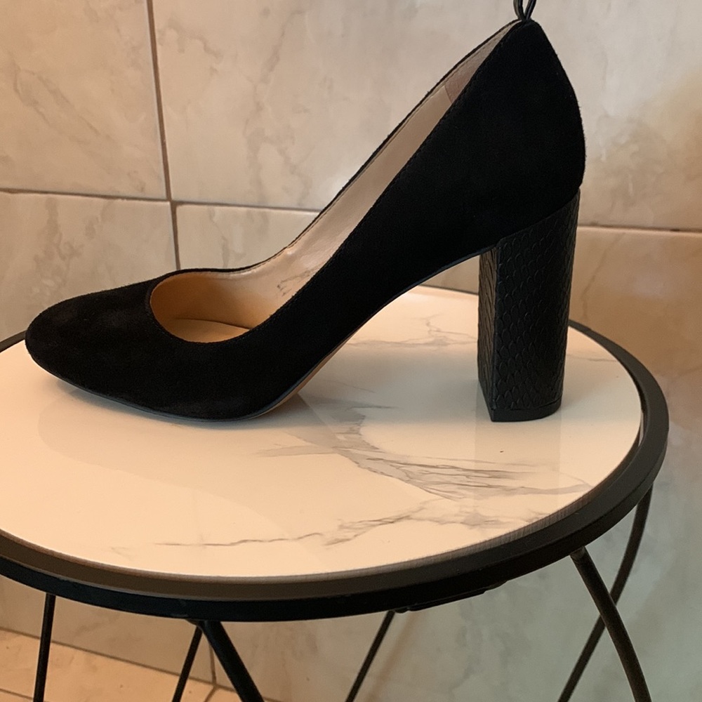 Franco Sarto pumps